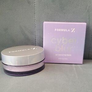 Formula X Cyber Blur Soft Focus Setting Powder — Light Lavender